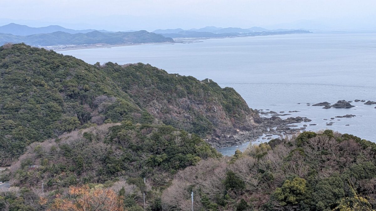 奥の院から眺める太平洋