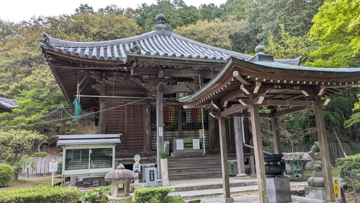 81番白峯寺大師堂